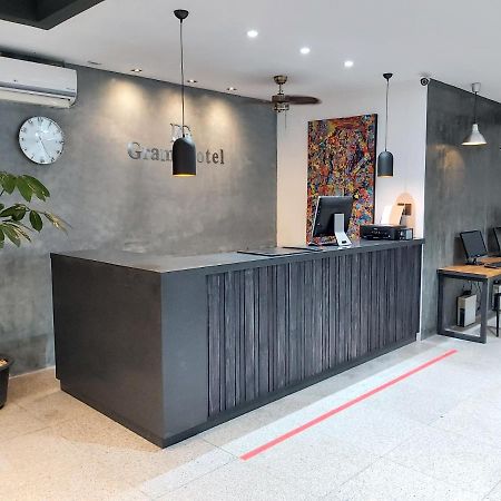 Dg Grami Hotel Paranaque City Bagian luar foto