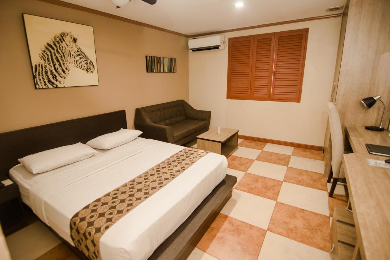 Dg Grami Hotel Paranaque City Bagian luar foto