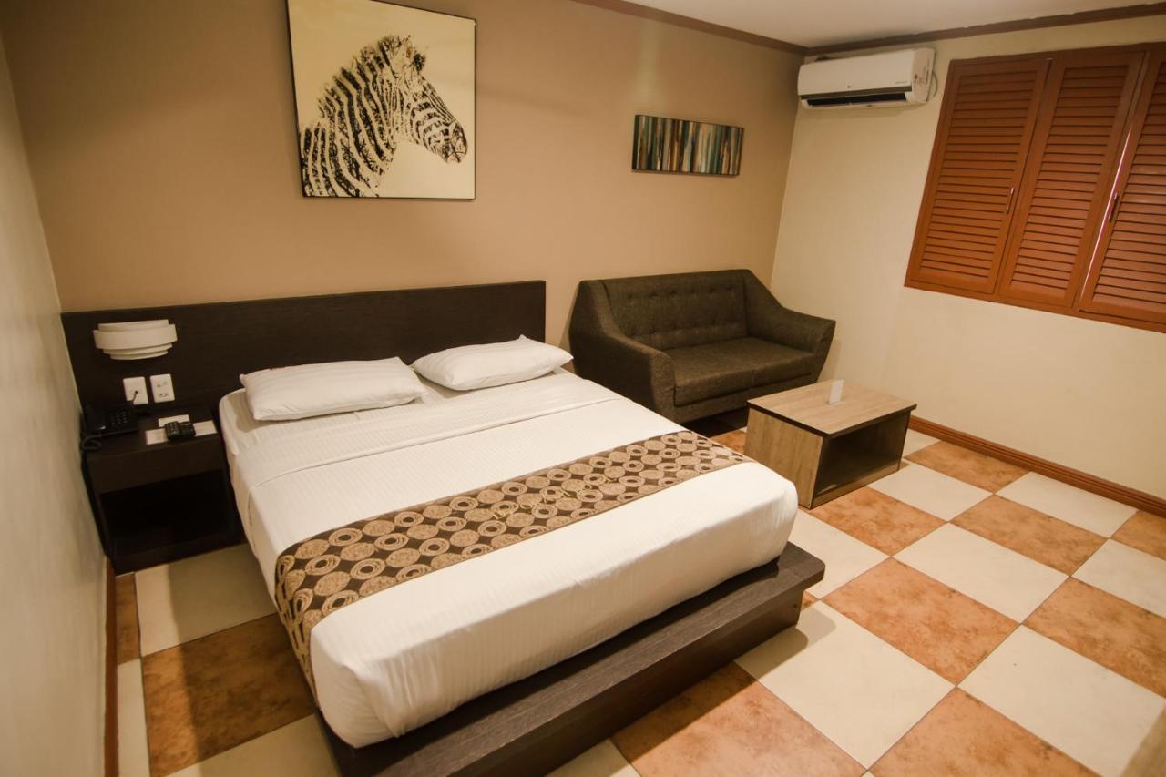Dg Grami Hotel Paranaque City Bagian luar foto
