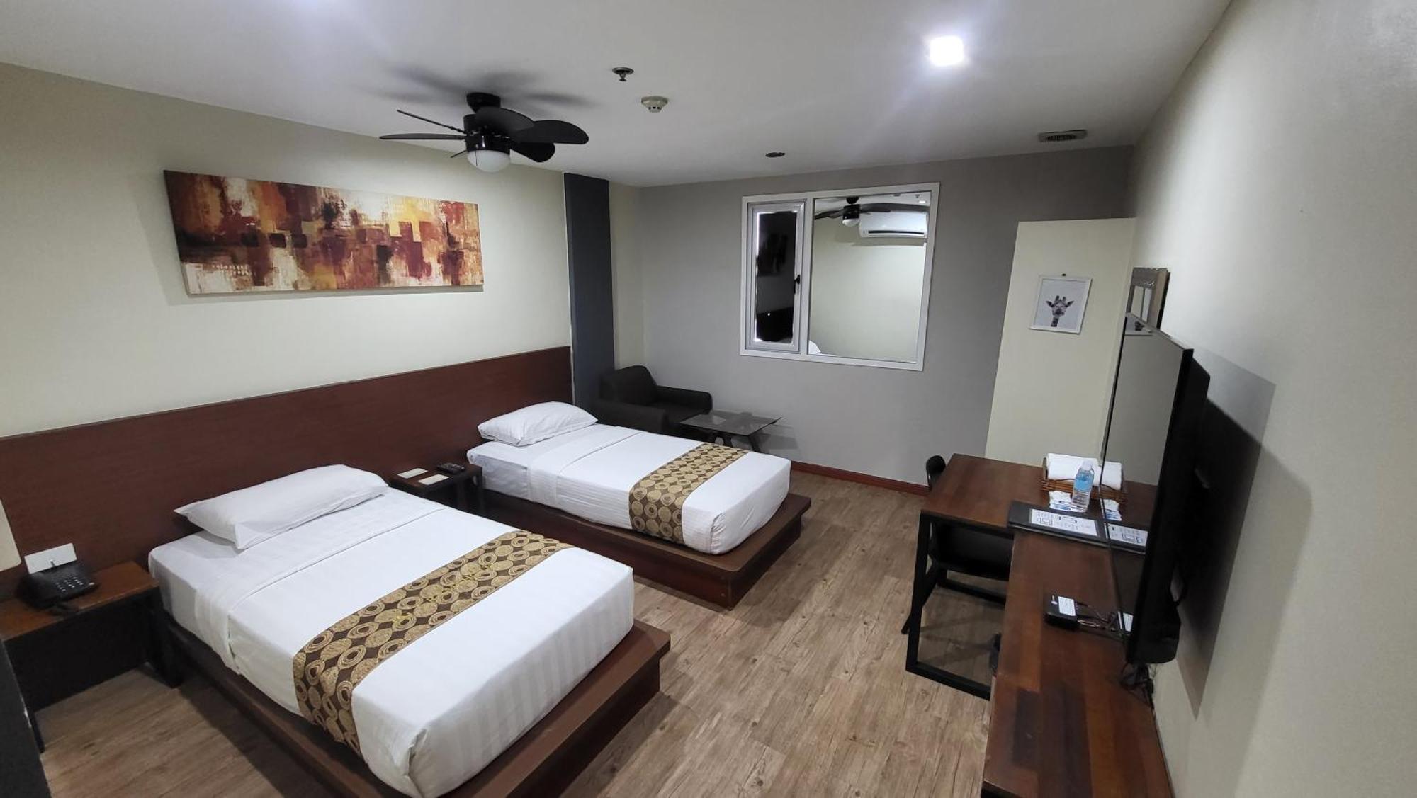 Dg Grami Hotel Paranaque City Bagian luar foto